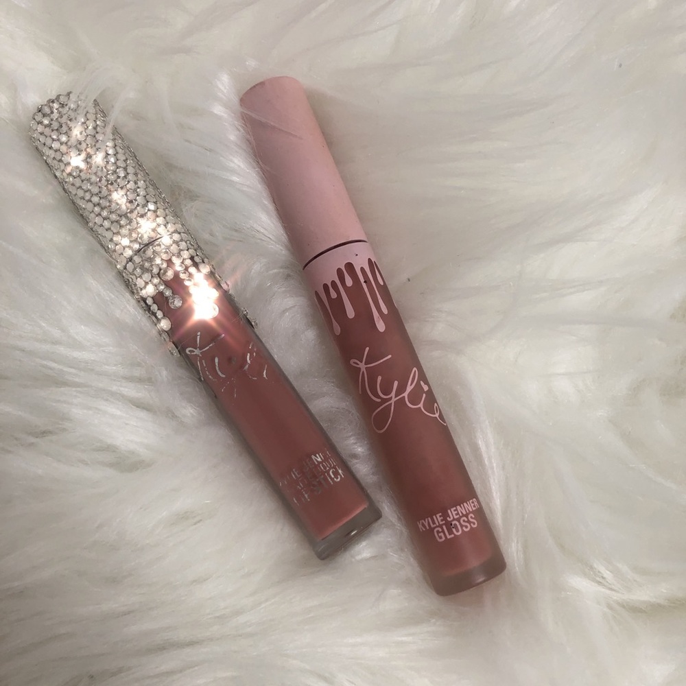 💕KYLIE JENNER LIP GLOSS & LIPSTICK💕